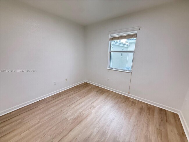 Building Photo - 9465 SW 171st Ct