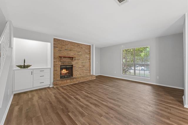 Building Photo - 4005 Ridgebrook Dr