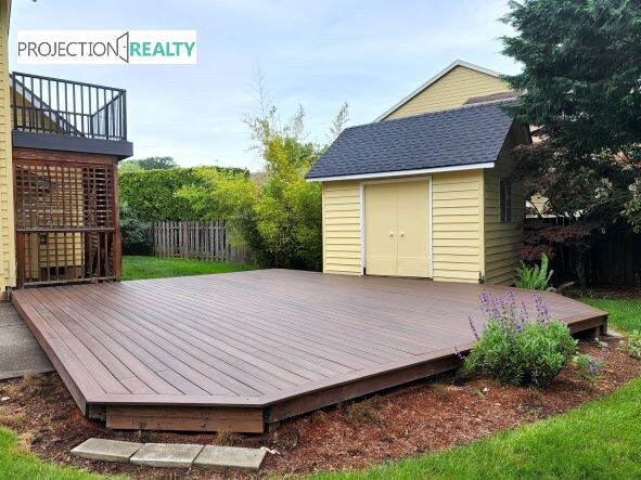 Building Photo - 33994-33997 7 Oaks Dr