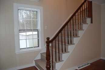 Building Photo - 21 Elm St