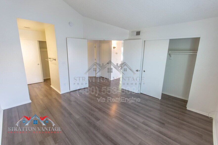 Building Photo - 9415 N 59th Ave