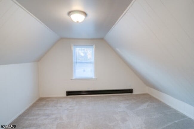 Building Photo - 1410 Hussa St