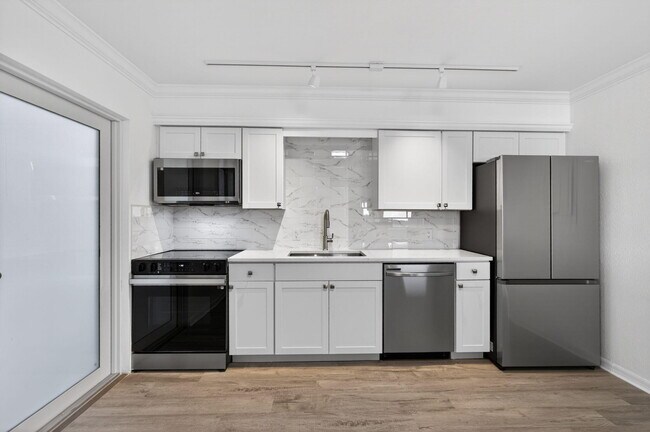 Building Photo - 624 Southwind Cir