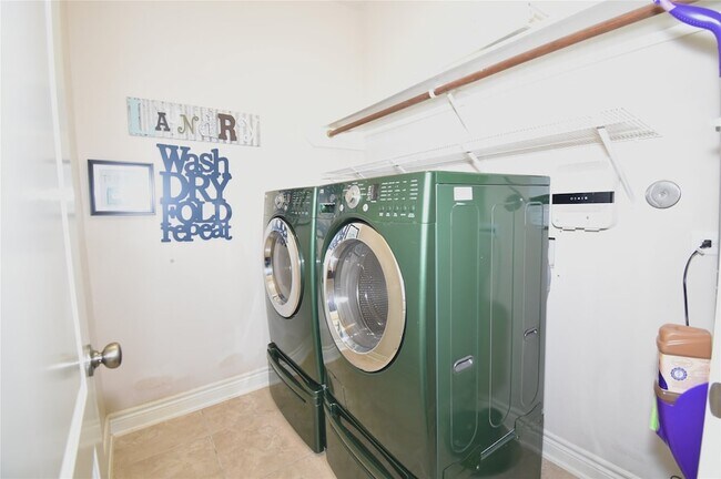 Building Photo - 14319 Hancock Elm St