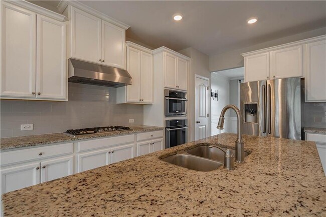 Building Photo - 416 Montclair Ct