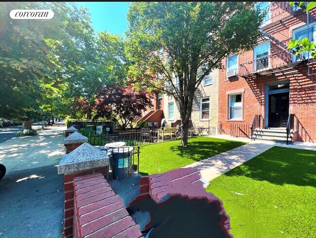 Building Photo - 123 3rd Pl