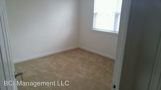 Building Photo - 2125 Cameron Dr