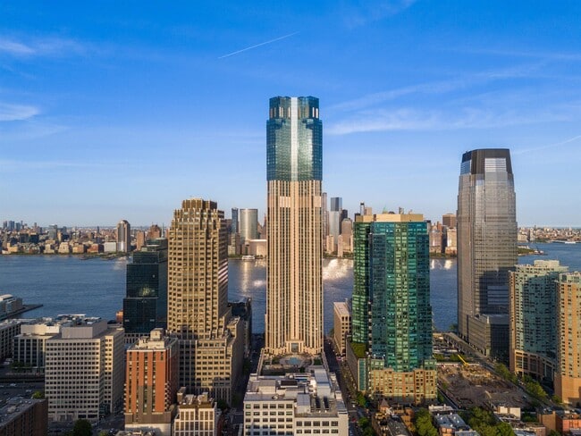 Building Photo - 99 Hudson St