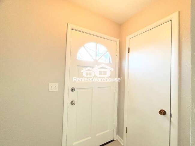 Building Photo - Beautiful 4 Bedroom House for Rent