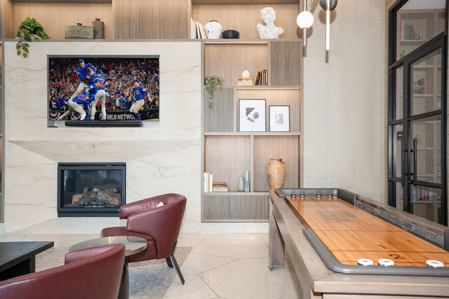 Building Photo - 326 N Union Ave