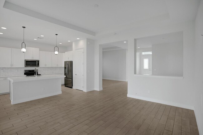 Building Photo - New House for Rent