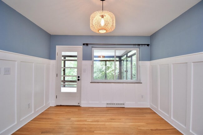 Building Photo - 7236 Longfield Dr