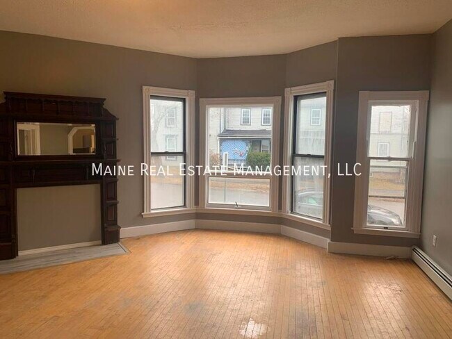 Primary Photo - 372 Hammond St