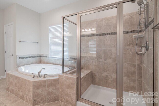 Building Photo - 3048 Arsdale Rd