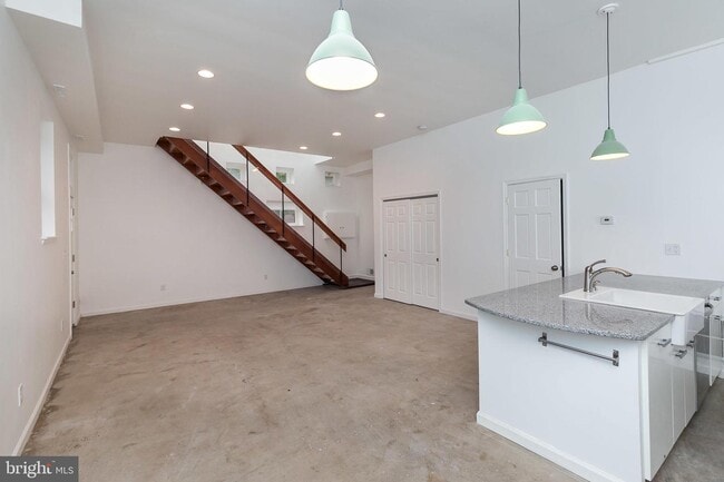 Building Photo - 307 Mosher St