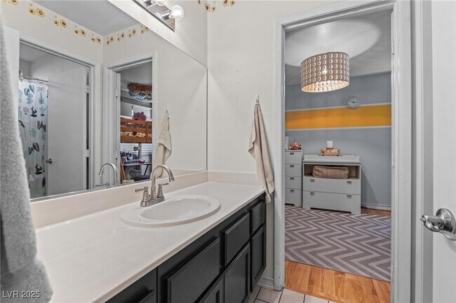 Building Photo - 5862 Trailblazer Dr