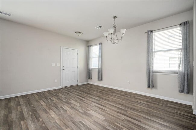 Building Photo - 1611 Meadow Crossing