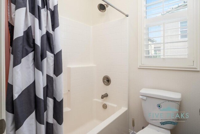 Building Photo - 1515 Franceschi Dr