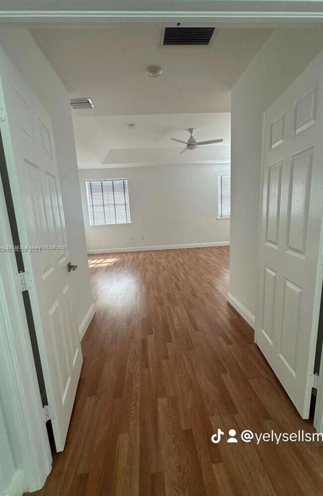 Building Photo - 16314 SW 61st Ln