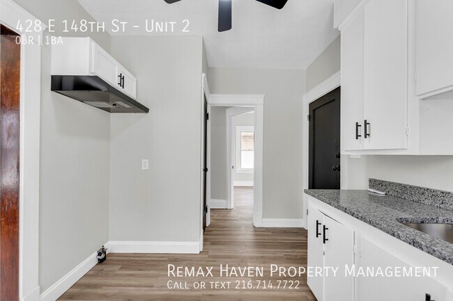 Building Photo - 428 E 148th St