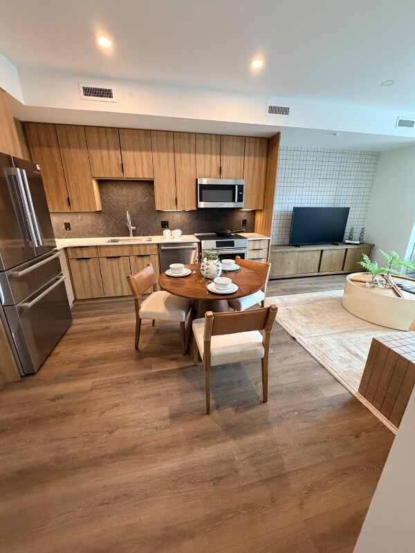 Building Photo - 140 Basalt Center Cir