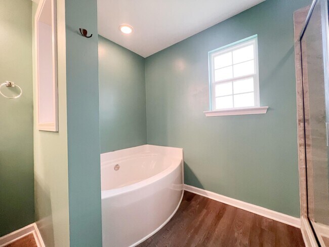 Building Photo - 720 Stilmore Dr