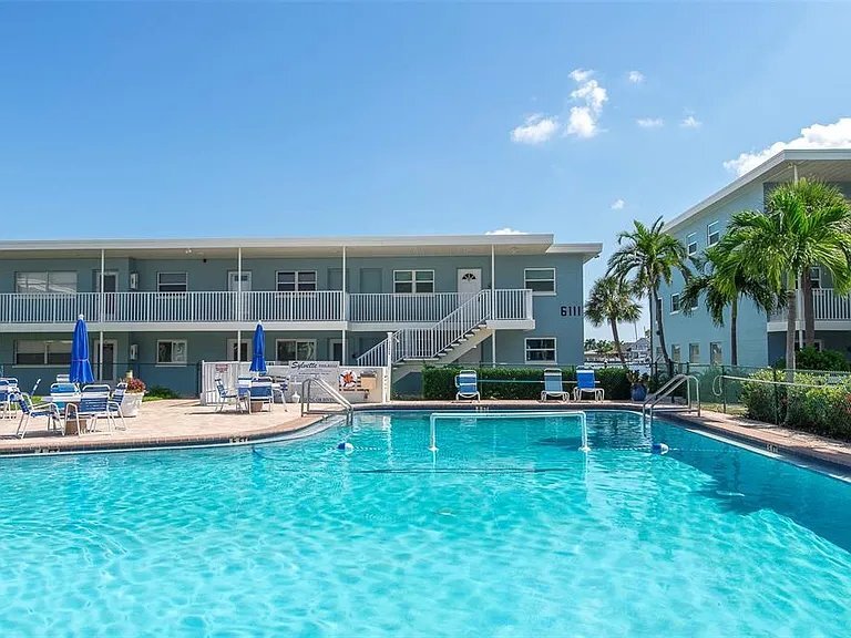 Building Photo - 6161 Gulf Winds Dr