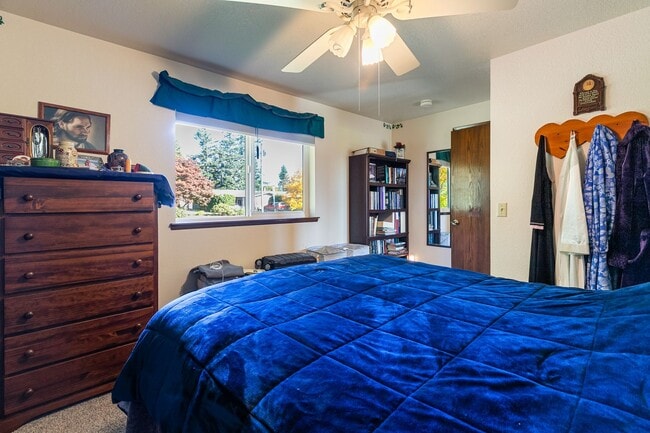 Building Photo - 197 Bay Lyn Dr