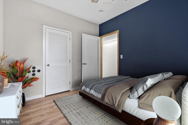 Building Photo - 4668 York Rd