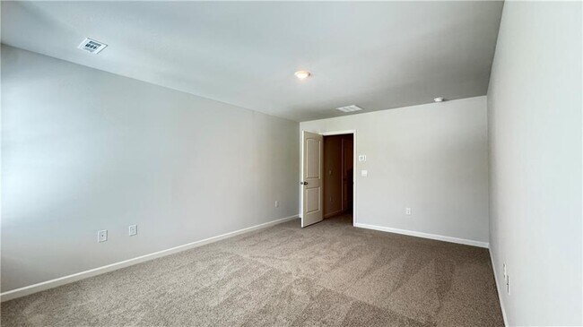 Building Photo - 3190 Greyton Dr