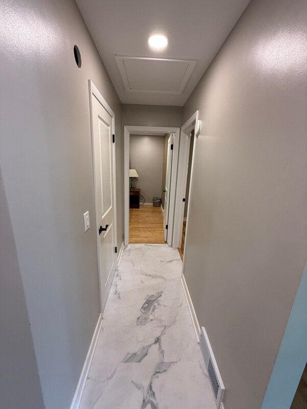 Building Photo - 10436 Gast Rd