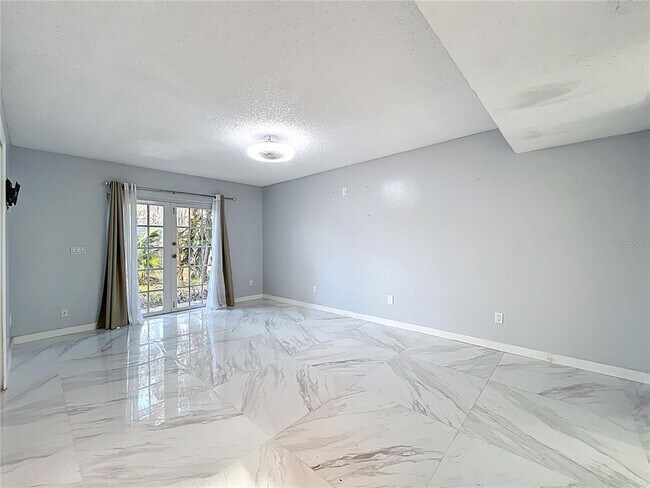 Building Photo - 622 Anhinga Rd