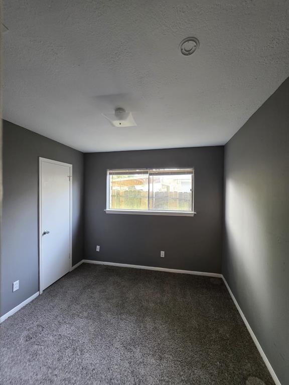 Building Photo - 22819 Carter Gate Dr