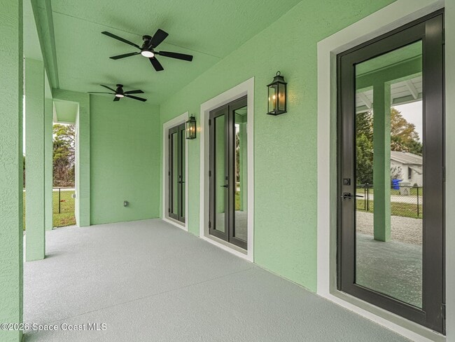 Building Photo - 12906 83rd Ave