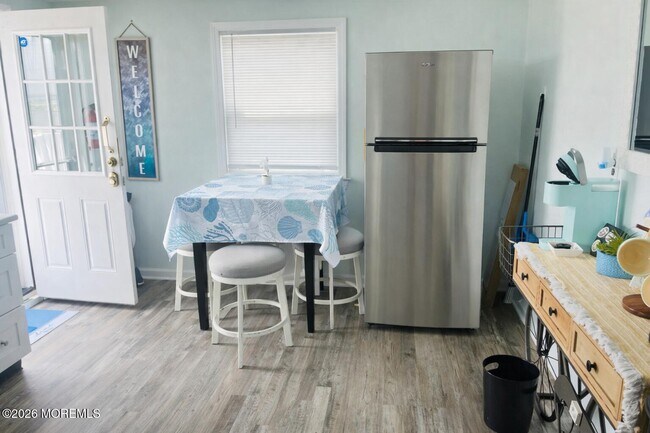 Building Photo - 1510R Bay Blvd