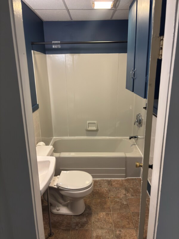 Building Photo - 47 Elkins St