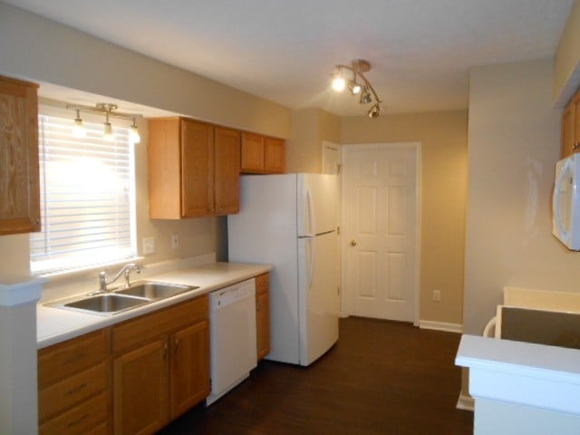 Building Photo - 530 Delaware Crossing
