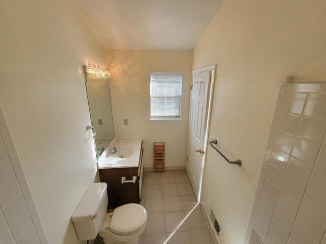 Building Photo - 1 Jodhpur Ct