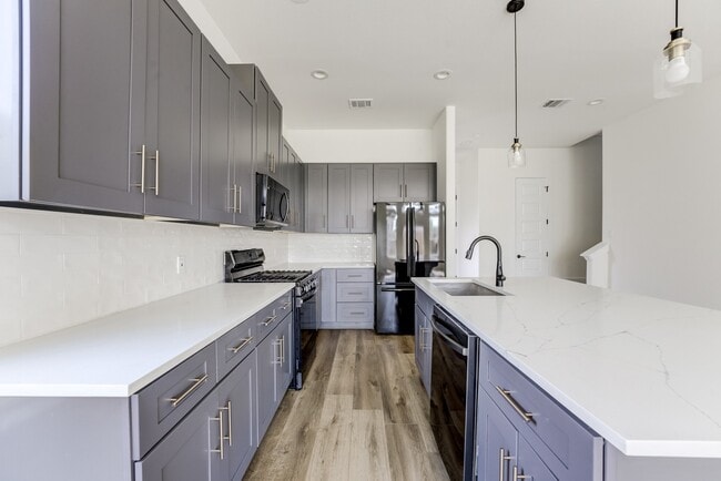 Building Photo - 7117 Tierwester St