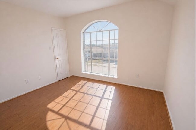 Building Photo - 13131 Leader Trail