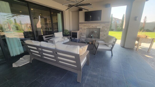 Building Photo - 3701 Parterre Ct