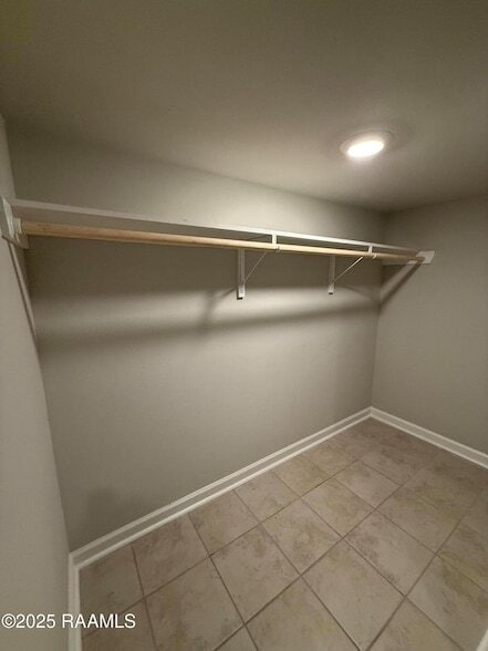 Building Photo - 200 Broussard Hl Dr