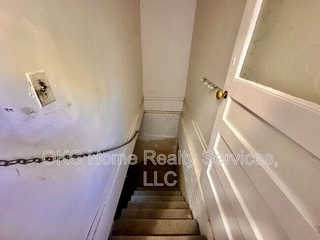 Building Photo - 1947 NW 20th St