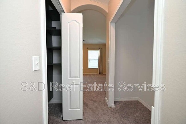 Building Photo - 7147 Cedarcrest Blvd