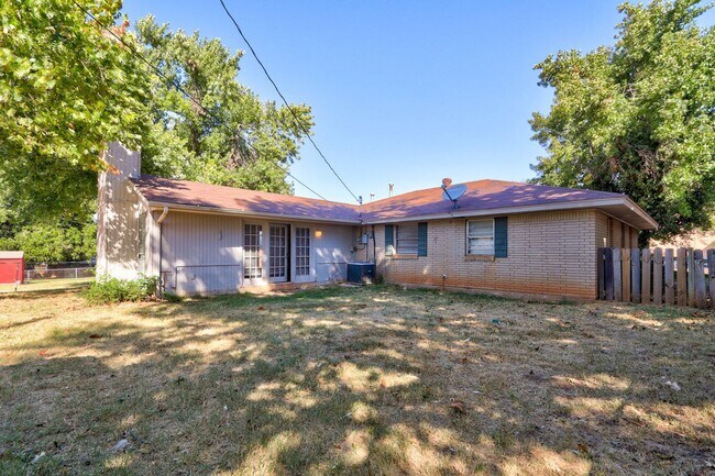 Building Photo - 3 Bed 2 Bath in Del City- Judy Dr is back!