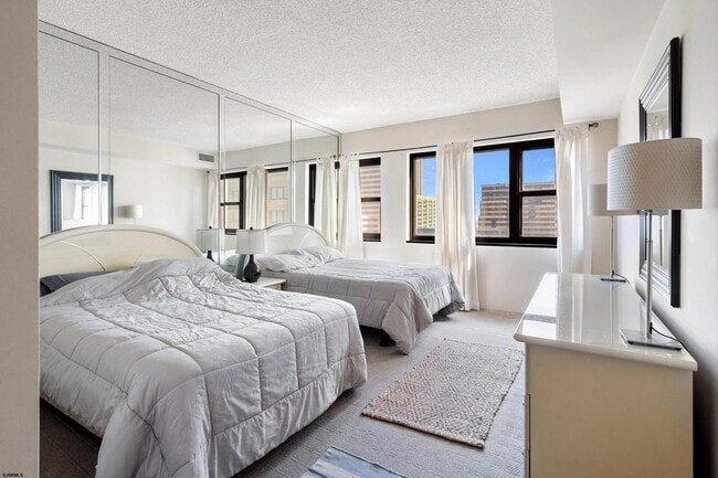 Building Photo - 3101 Boardwalk