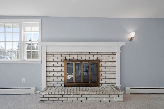 Building Photo - 52 Point Pleasant Rd