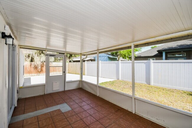 Building Photo - 5462 Catspaw Ln