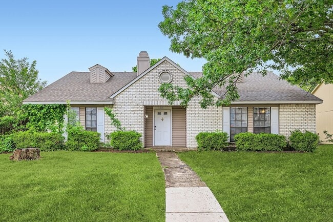Primary Photo - 8314 Kensington Dr