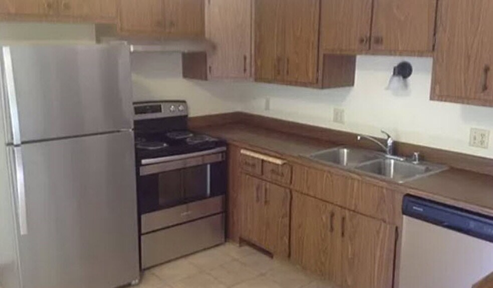 Building Photo - 1207 Mint Dr